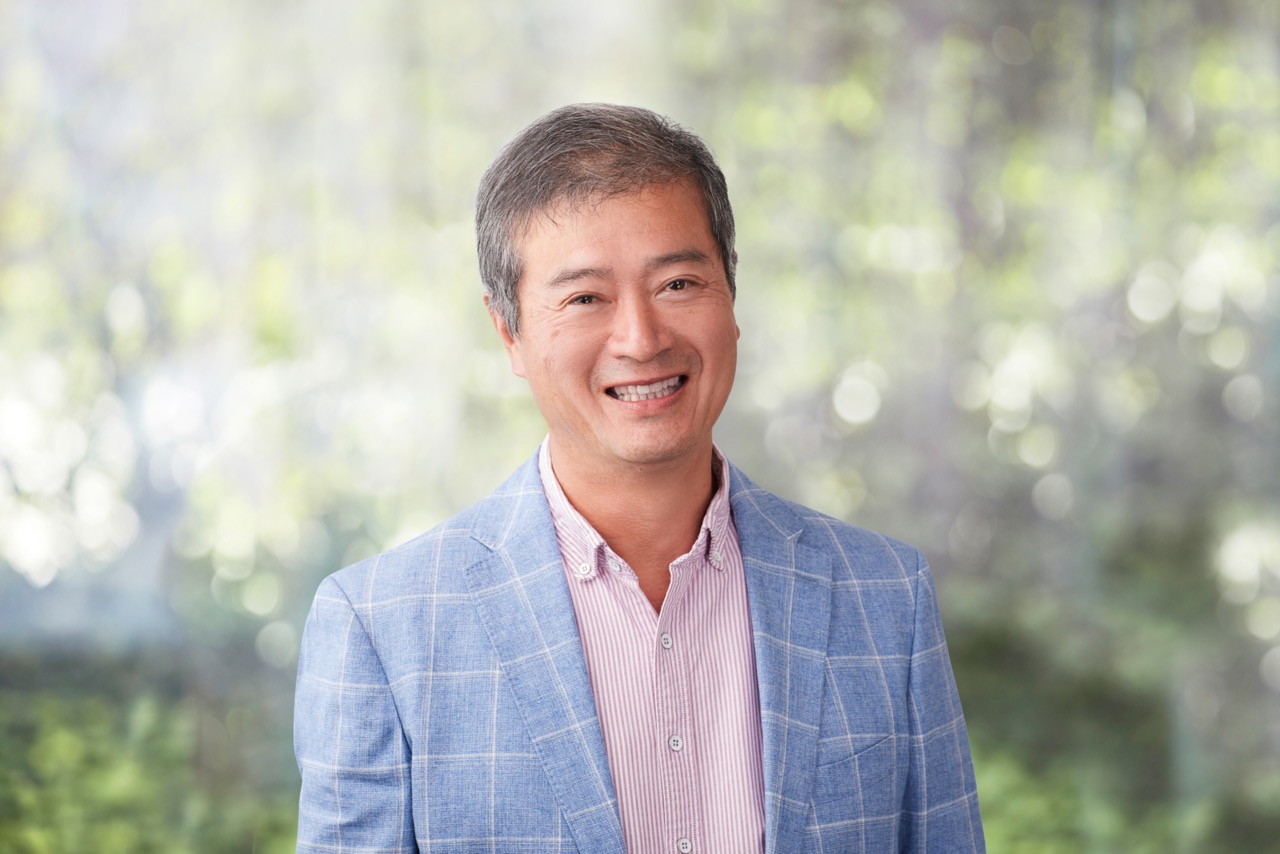 Mr Frank Chen