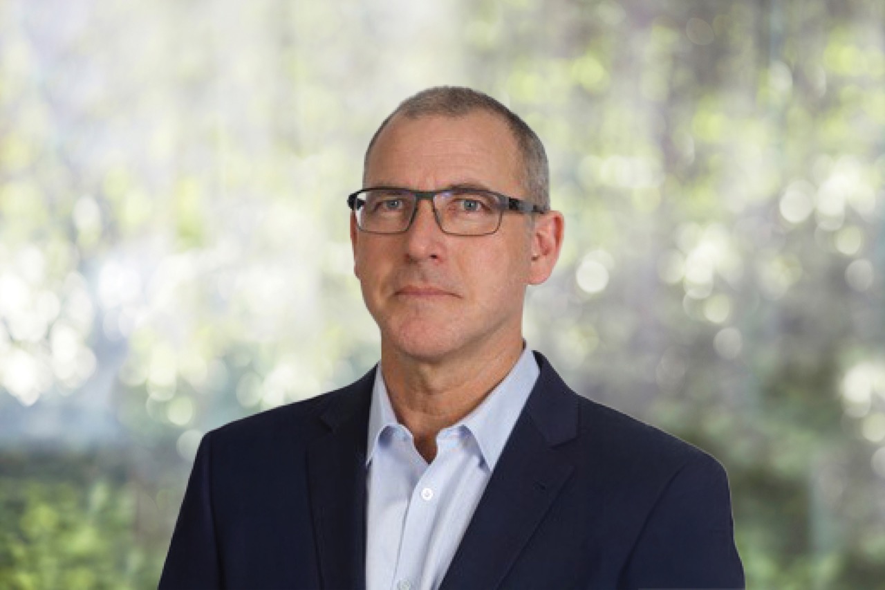 Associate Professor Scott Ferris